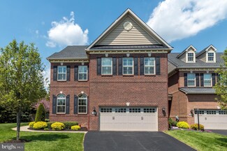 2 Silver Maple Dr, Doylestown, PA 18901