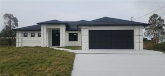 915 Panda Dr, Lehigh Acres, FL 33974