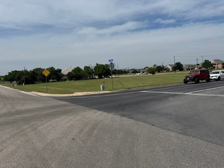 909 Old 1460 Trail, Georgetown, TX 78626