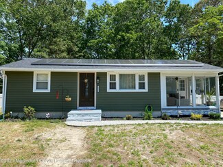 322 S Willow Ave, Galloway, NJ 08205