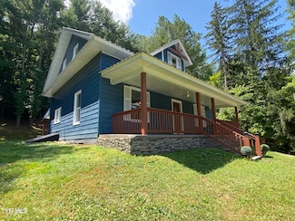 2622 Shawnee Ave E, Big Stone Gap, VA 24219