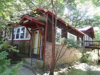 543 Oakwood Trail, Twin Lakes, WI 53181