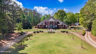 342 Shirley Plantation Dr, Snow Hill, NC 28580