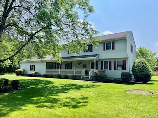 2 Whitetail Cir, Oswego, NY 13126