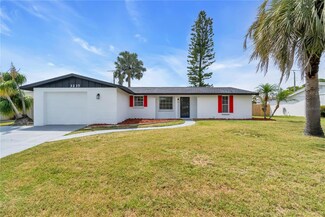3237 Kenmore Dr, Sarasota, FL 34231