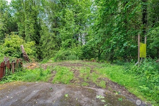 123 E 4th St, Port Orchard, WA 98366