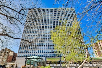 444 W Fullerton Pkwy Unit 307, Chicago, IL 60614