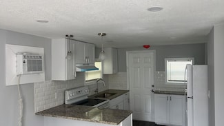 625 Avenida Hermosa, West Palm Beach, FL 33405