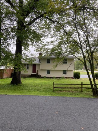 331 Reynolds Rd, Fort Edward, NY 12828