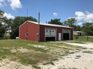 1601 Park Lane Dr, Trenton, MO 64683