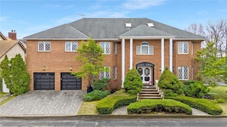 16 Nicolosi Loop, Staten Island, NY 10312