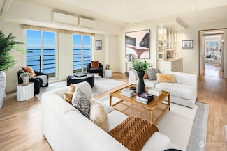 98 Union St Unit 906, Seattle, WA 98101