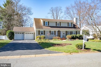 2412 Lanside Dr, Wilmington, DE 19810