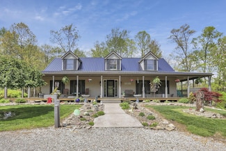 3615 Dragoo Rd, Nashport, OH 43830