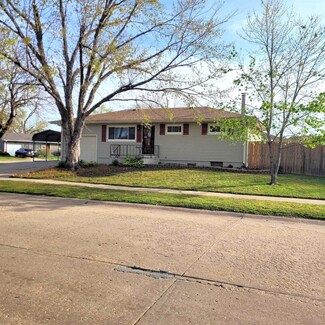 2077 Harold Ave, Salina, KS 67401