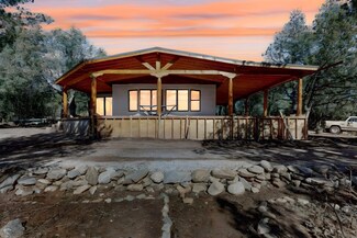 9 Rivera Ln, Pecos, NM 87552