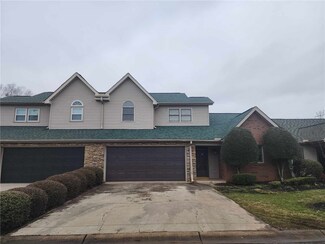 104 Pinnacle Ln, Easley, SC 29642