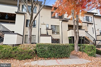 18422 Bishopstone Ct, Montgomery Village, MD 20886