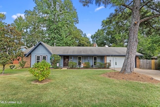 102 Spanish Moss Dr, Clinton, MS 39056