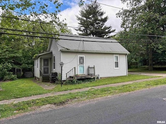 825 E Kinzie St Unit 1, Riverton, IL 62561