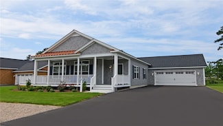 563 S Shore Village Blvd Unit E19, South Kingstown, RI 02879