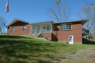 10 Lyall Hill Dr, Alderson, WV 24910
