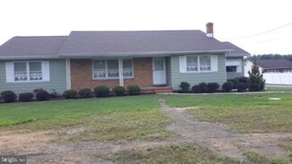 601 S Brewster Rd, Vineland, NJ 08360
