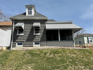 3663 Steins St, Saint Louis, MO 63116
