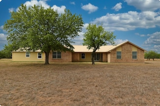 391 E Us Highway 190, Brady, TX 76825