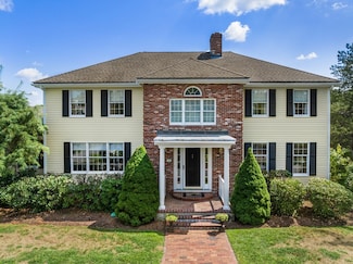 14 Frost Ln, Sudbury, MA 01776