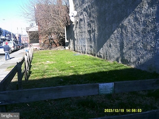 5633 Market St, Philadelphia, PA 19139