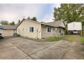 1326 SW Alder St, Dundee, OR 97115