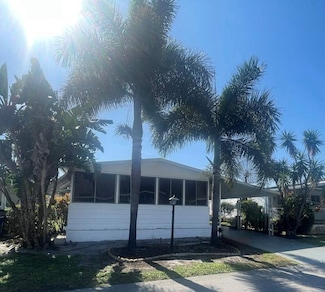 1804 Valencia Dr, Deerfield Beach, FL 33442
