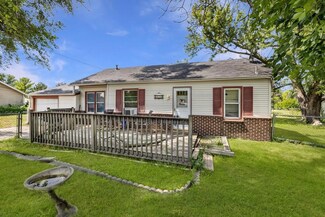 4630 NE 33rd Ct, Des Moines, IA 50317