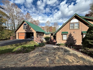 2161 Knob Dr, Slatyfork, WV 26291