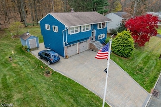 36 Deer Path Dr, Flanders, NJ 07836