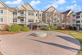 160 Daniel Webster Hwy Unit 328, Nashua, NH 03060