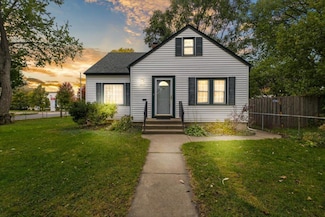 4901 Thomas Ave N, Minneapolis, MN 55430