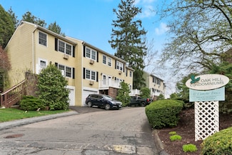 12 Camelot Dr Unit D4, Norwalk, CT 06850