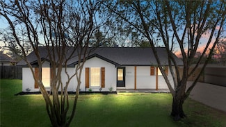 1839 Elmwood Ave, La Porte, TX 77571