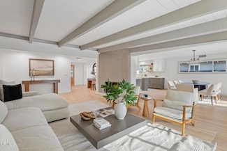 6043 Mary Ellen Ave, Van Nuys, CA 91401