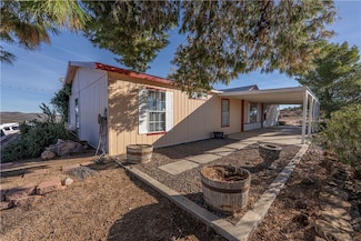 9801 Nellie Dr, Kingman, AZ 86401