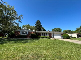 801 Parkview Dr, Rushville, IN 46173