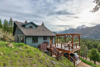 136 Elk Ridge Ln, Boulder, CO 80302