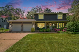 7628 Woodvale St SE, Grand Rapids, MI 49546