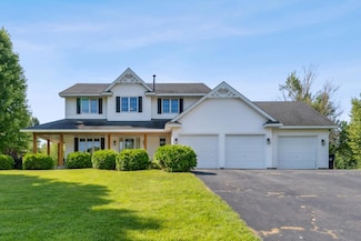 13215 Cedar Ridge Ln, Lindstrom, MN 55045