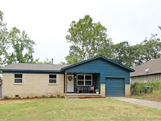 1032 N Birch Ave, Sand Springs, OK 74063