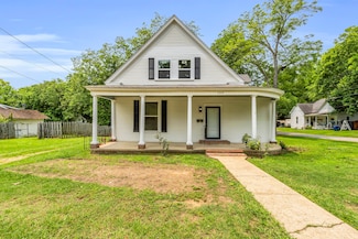 465 N Pontotoc St, Houston, MS 38851
