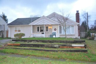 18303 9th Ave NE, Shoreline, WA 98155