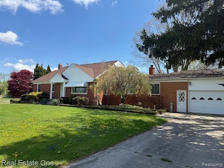 50590 Card Rd, Macomb, MI 48044